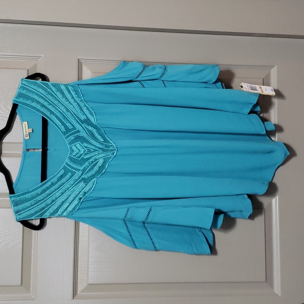 NWT Democracy blue turquoise BoHo crochet detail cold shoulder top size 2X